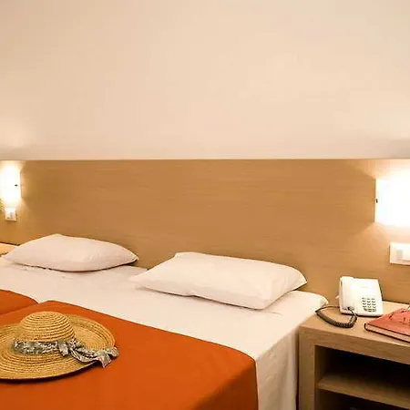 Atlantica Hotel 4*