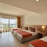 فندق Atlantica 4*
